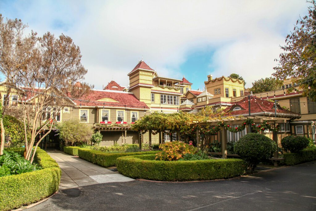 Winchester Mystery House